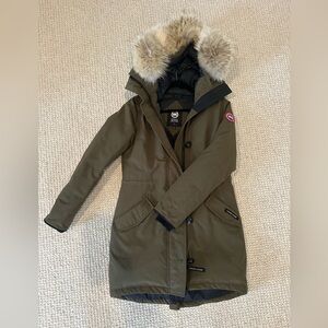 Canada Goose Rossclair Down Parka (military green)